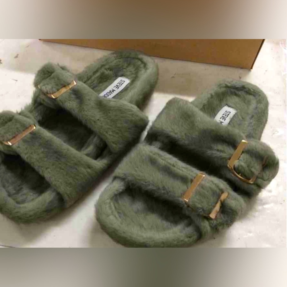 Steve Madden Around Slide Slippers Green NIB Size 7